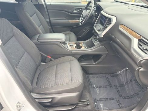 Used 2021 GMC Acadia SLE w/ Driver Convenience Package FWD image 27