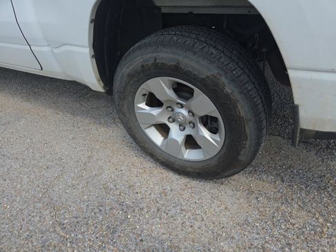 Used 2019 RAM 1500 Big Horn RWD image 19