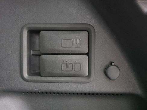 Used 2023 Chevrolet Equinox LT w/ LPO, Floor Liner Package AWD/4WD image 49