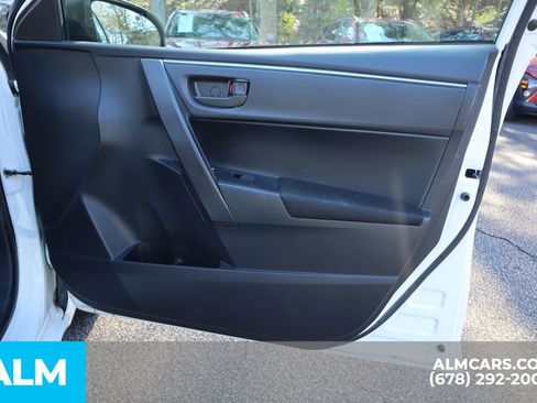 Used 2014 Toyota Corolla L image 27