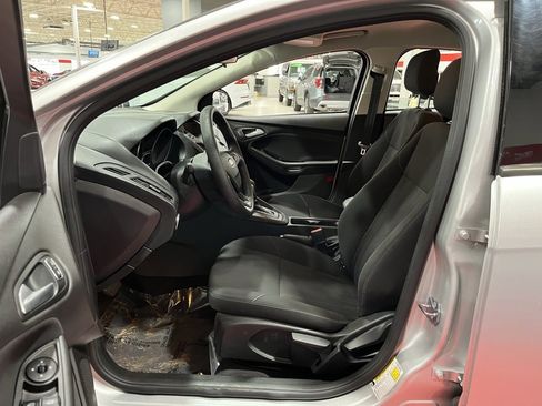 Used 2018 Ford Focus SE image 11