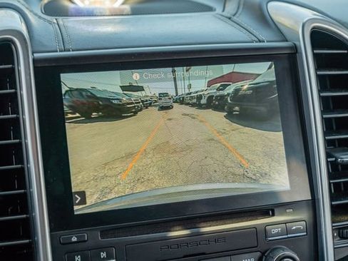 Used 2018 Porsche Cayenne GTS image 29