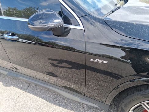 Used 2025 Mercedes-Benz GLC 43 AMG 4MATIC image 8