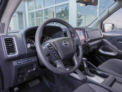 Used 2022 Nissan Frontier SV RWD image 28