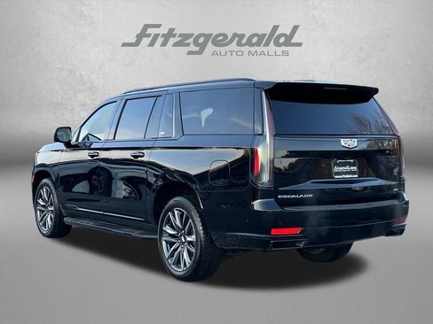 Used 2024 Cadillac Escalade ESV Sport image 9