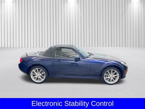 Used 2012 MAZDA MX-5 Miata Touring w/ Suspension Pkg image 5