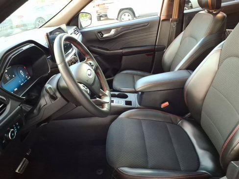 Certified 2023 Ford Escape ST-Line Select w/ Tech Pack #2 AWD/4WD image 11