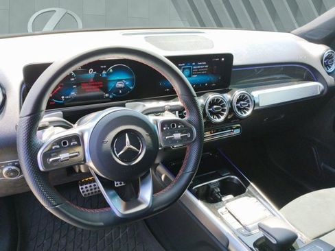 Used 2023 Mercedes-Benz GLB 250 4MATIC image 10