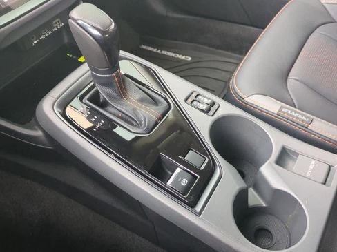 Certified 2025 Subaru Crosstrek 2.5i Limited image 32