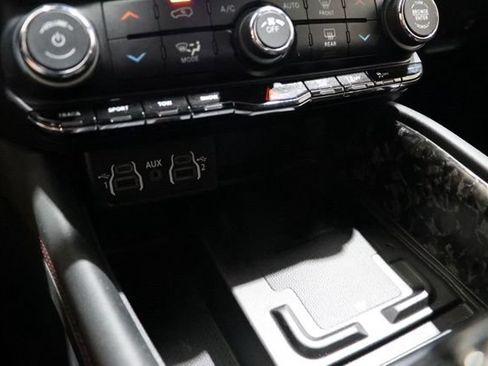 Used 2023 Dodge Durango R/T AWD/4WD image 27