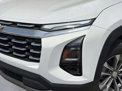 New 2026 Chevrolet Equinox LT FWD image 9