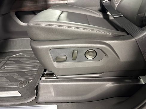 New 2026 GMC Sierra 1500 SLT image 25