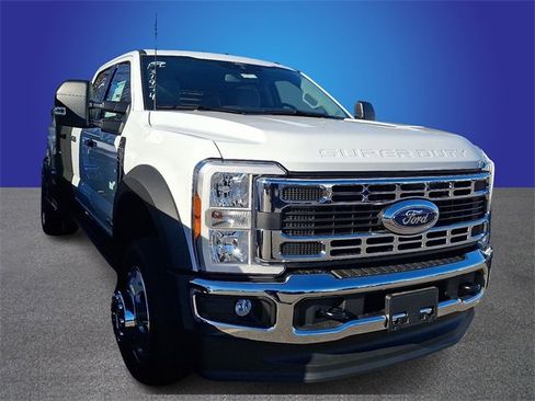 New 2026 Ford F450 XLT w/ XLT Value Package image 2