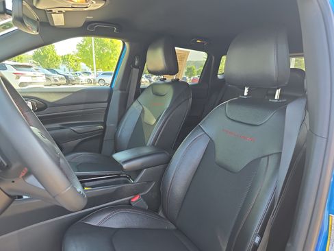 Used 2024 Jeep Compass Trailhawk AWD/4WD image 14