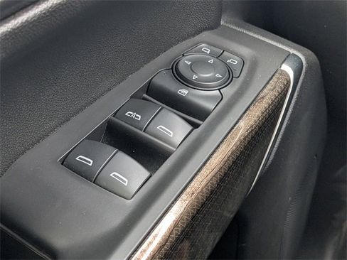 Used 2021 Chevrolet Silverado 1500 LT image 22