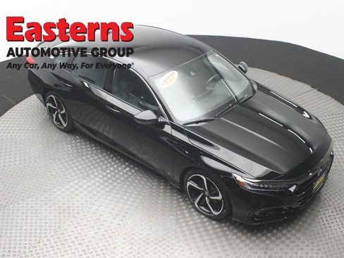 Used 2022 Honda Accord Sport image 3