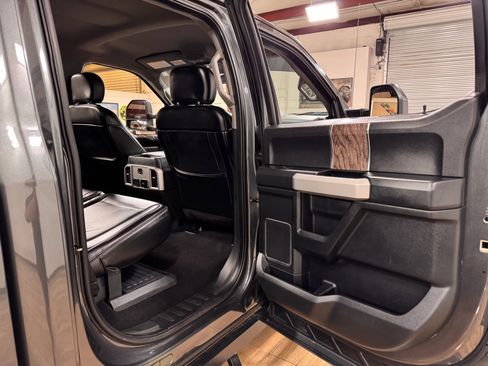Used 2019 Ford F350 Lariat w/ Lariat Value Package image 17