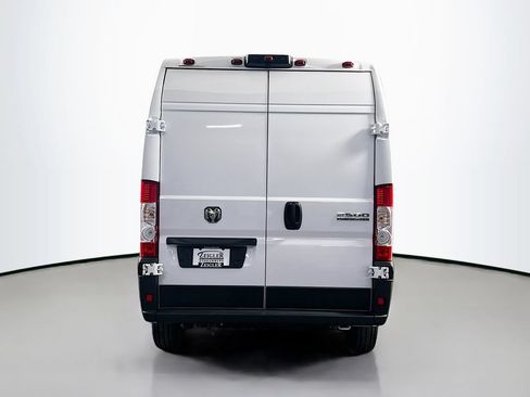 Used 2024 RAM ProMaster 2500 w/ Convenience Group FWD image 6