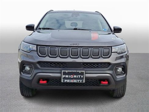 Used 2022 Jeep Compass Trailhawk w/ Trailhawk Convenience Group image 2