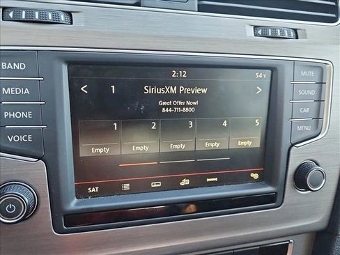 Used 2016 Volkswagen Golf S image 13