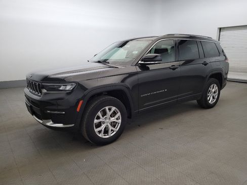 Used 2021 Jeep Grand Cherokee L Limited AWD/4WD image 2