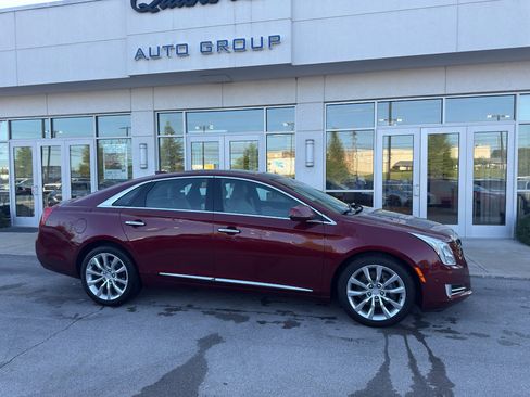 Used 2017 Cadillac XTS Luxury w/ Driver Awareness Package FWD image 2