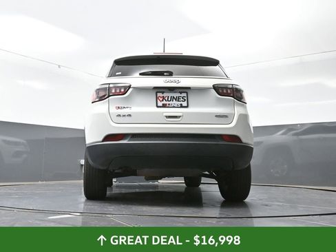 Used 2023 Jeep Compass Latitude image 58