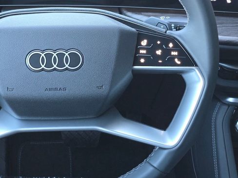 New 2025 Audi Q5 Premium Plus image 16