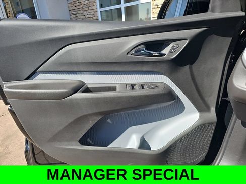 New 2027 Chevrolet Bolt LT w/ Comfort Package FWD image 26