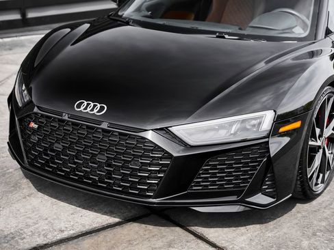 Used 2022 Audi R8 V10 image 6