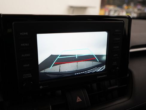 Used 2021 Toyota RAV4 XLE w/ Convenience Package AWD/4WD image 21