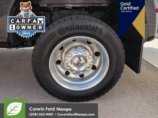 Certified 2025 Ford F450 Platinum w/ FX4 Off-Road Package AWD/4WD image 35