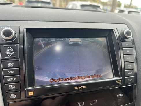 Used 2013 Toyota Tundra Limited image 25