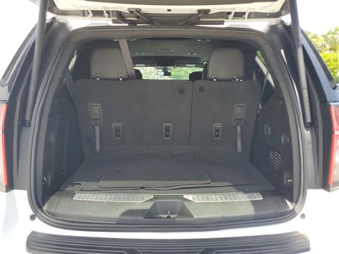 Used 2021 Chevrolet Tahoe Z71 w/ Rear Media and Nav Package AWD/4WD image 10