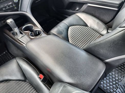 Used 2024 Toyota Camry SE FWD image 21