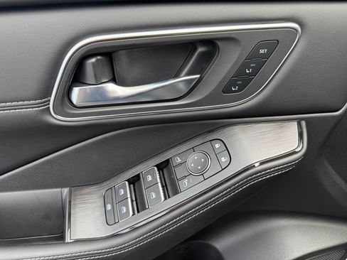 New 2026 Nissan Rogue Platinum w/ Platinum Premium Package image 11