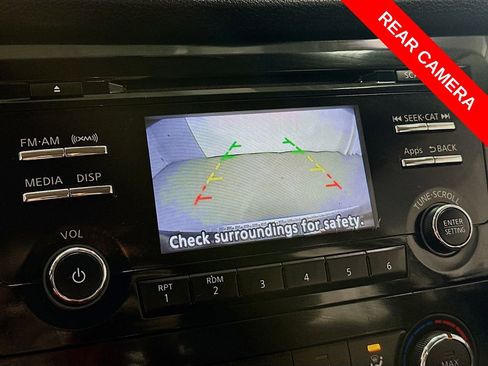 Used 2015 Nissan Rogue S image 14