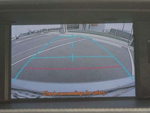 Used 2013 Lexus ES 300h Hybrid image 8