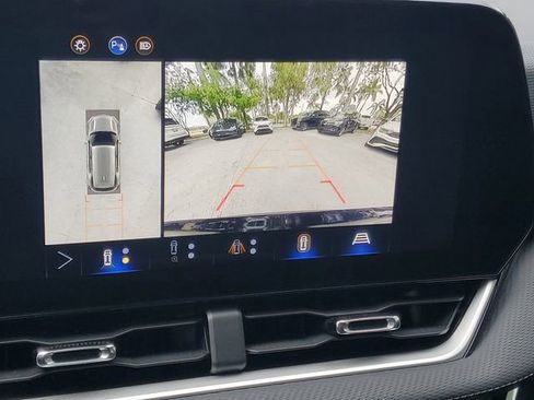 Certified 2025 Chevrolet Equinox LT w/ Safety and Technology Package FWD image 23