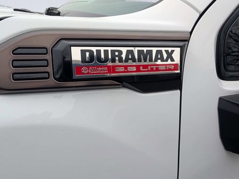 Certified 2024 GMC Sierra 2500 AT4X image 8