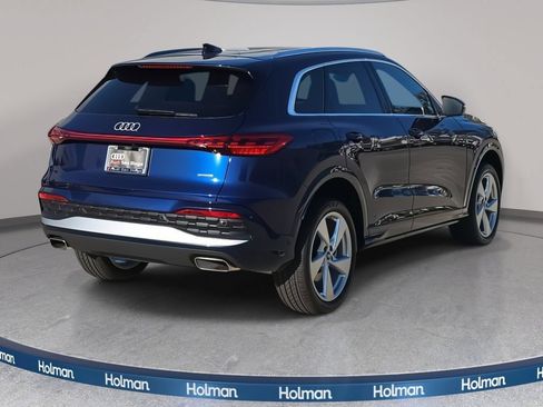 Used 2025 Audi Q5 Premium Plus w/ Premium Plus AWD/4WD image 3