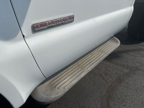 Used 2004 Ford F350 XL AWD/4WD image 11