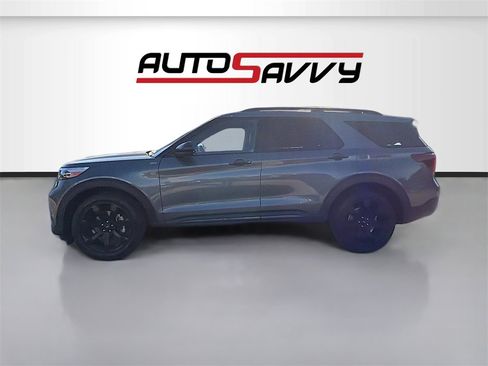 Used 2023 Ford Explorer ST-Line w/ Class IV Trailer Tow Package image 4
