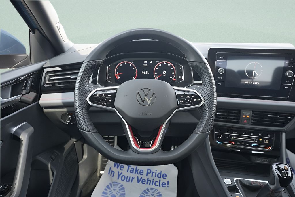 Used 2025 Volkswagen Jetta GLI Autobahn FWD image 16