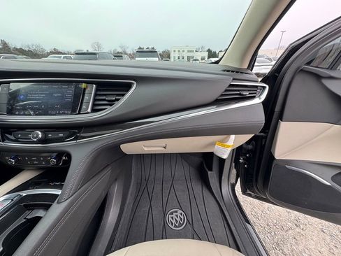 Used 2023 Buick Enclave Essence w/ Experience Buick Package image 29