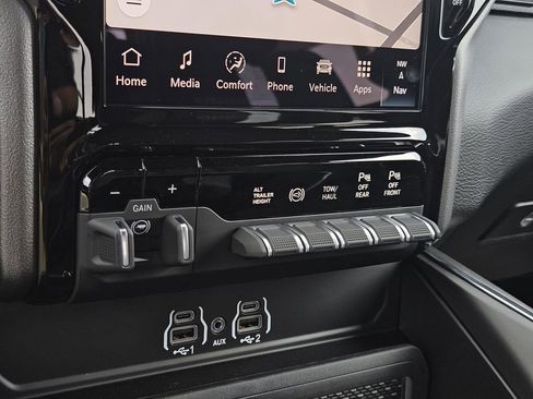 New 2026 RAM 3500 Laramie AWD/4WD image 29