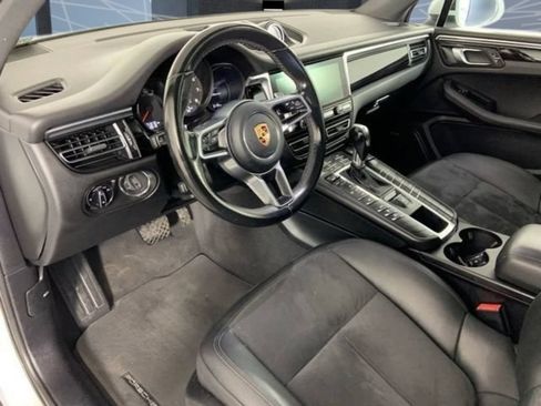 Used 2019 Porsche Macan AWD/4WD image 23