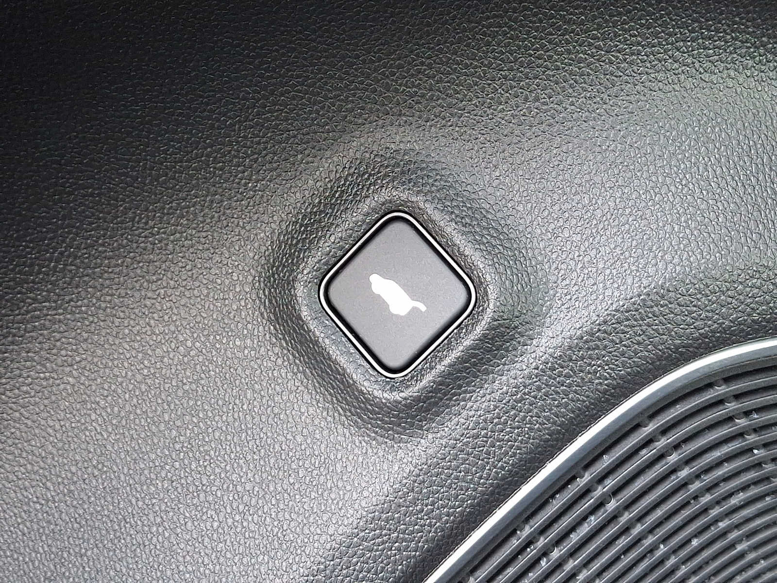 Certified 2024 Acura MDX SH-AWD image 26