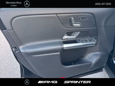 Certified 2022 Mercedes-Benz GLA 250 image 11