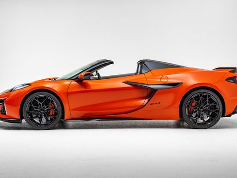 Used 2026 Chevrolet Corvette ZR1 w/ Stealth Interior Trim Package image 38